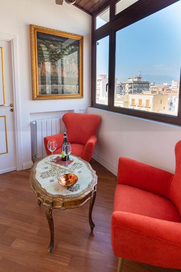 פלרמו Le Rose Di Nonna Maria, Appartamento Di Lusso In Centro Citta מראה חיצוני תמונה