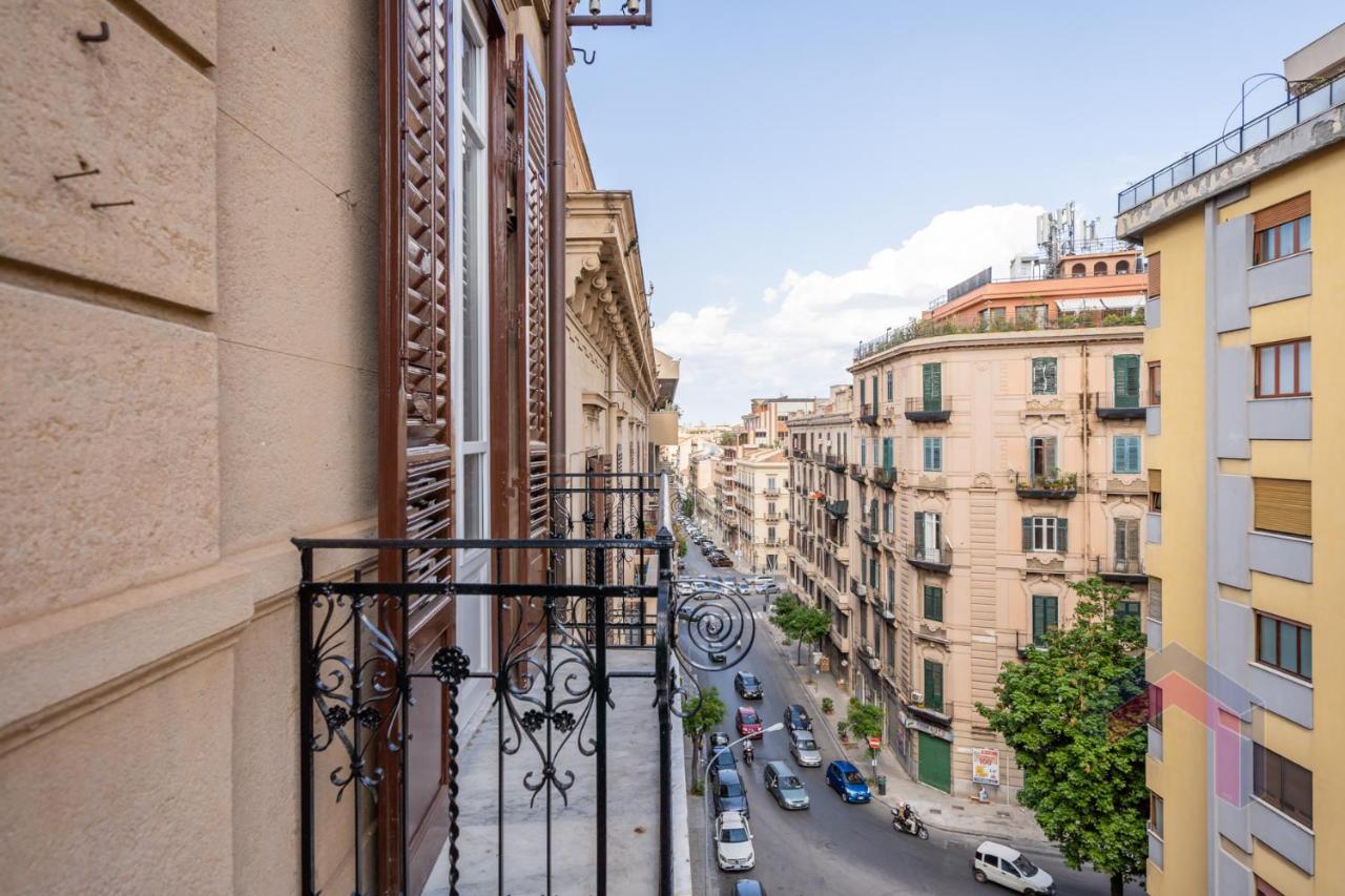 פלרמו Le Rose Di Nonna Maria, Appartamento Di Lusso In Centro Citta מראה חיצוני תמונה
