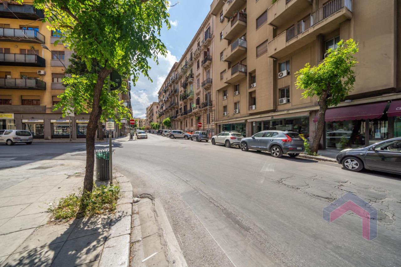פלרמו Le Rose Di Nonna Maria, Appartamento Di Lusso In Centro Citta מראה חיצוני תמונה